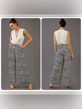 Farm Rio Heart Pleated Wide-Leg Pants— Size Large— Gently used